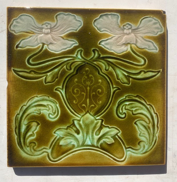 Brooks design England, c1907, uncommon white and green flower design ...